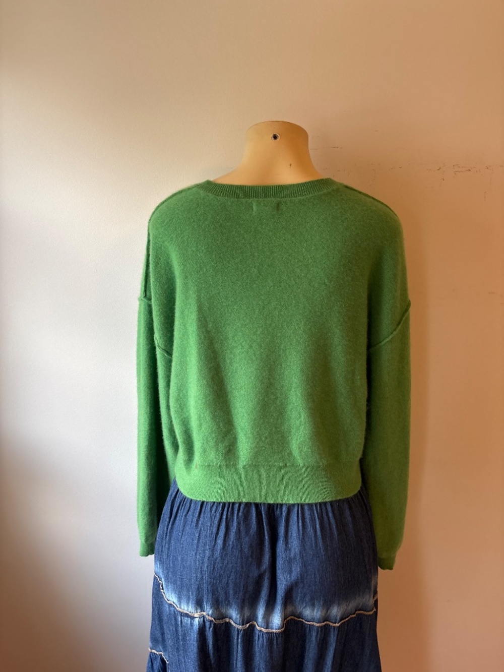 Pilcro Anthropologie Alani Cropped Cashmere Crew Green Pink Milan Sweater Med - Picture 3 of 6